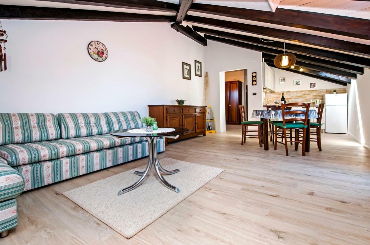 Apartament Bella Sea View *