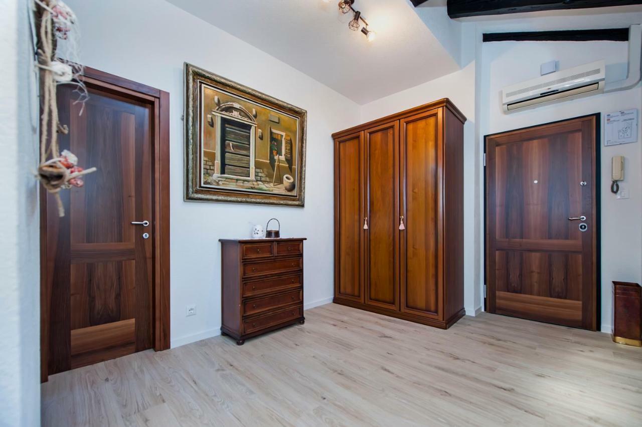 Bella Sea View Apartment *
